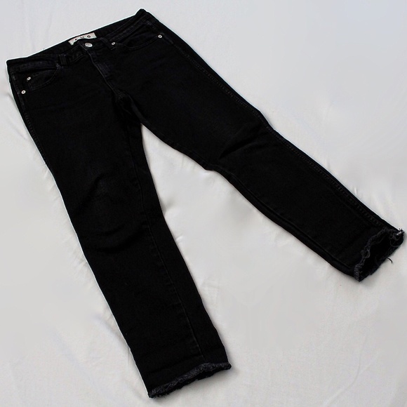 AMO Designer Jeans - Stix Crop in Black Magic